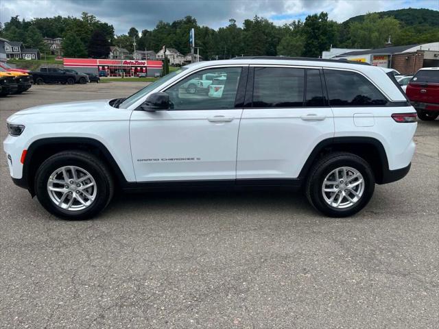 2026 Jeep Grand Cherokee GRAND CHEROKEE LAREDO X 4X4 2026 Jeep Grand Cherokee GRAND CHEROKEE LAREDO X 4X4
