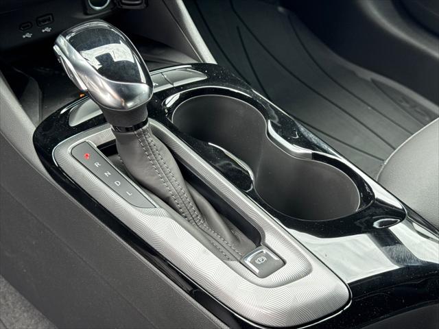 2026 Buick NV Sport Touring FWD