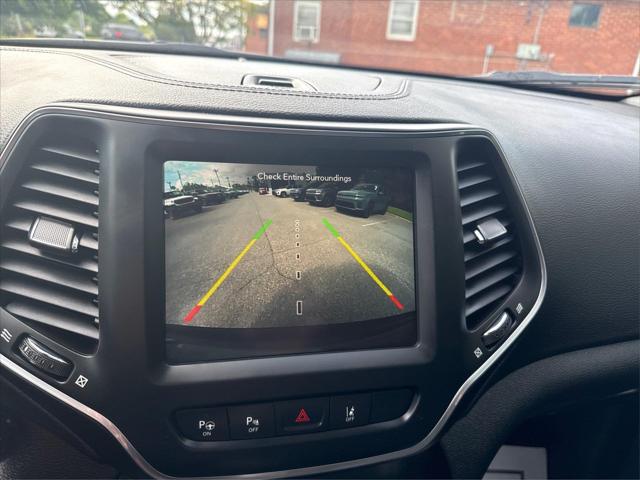 2023 Jeep Cherokee Altitude Lux 4x4