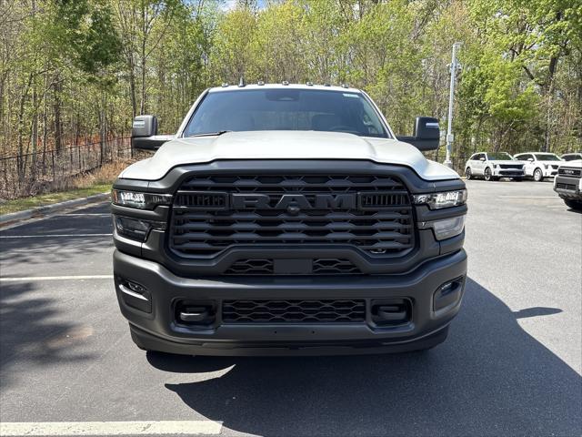 New 2026 Bright White Clear-Coat Exterior Paint RAM TRADESMAN image 29
