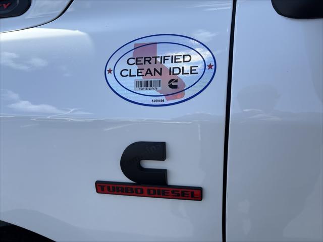 New 2026 Bright White Clear-Coat Exterior Paint RAM TRADESMAN image 57