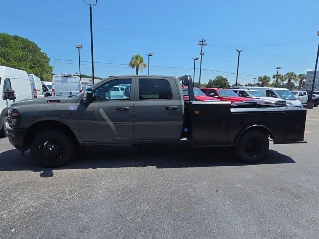 2026 RAM 3500 Chassis RAM 3500 TRADESMAN CREW CAB CHASSIS 4X4 60 CA