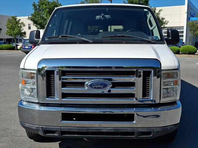 2012 Ford E-350 Super Duty XLT