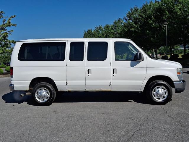 2012 Ford E-350 Super Duty XLT
