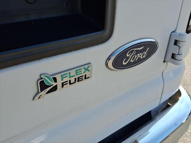 2012 Ford E-350 Super Duty XLT
