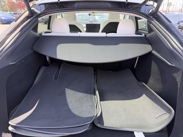 2024 Tesla Model Y Long Range Dual Motor All-Wheel Drive