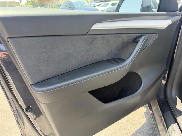 2024 Tesla Model Y Long Range Dual Motor All-Wheel Drive