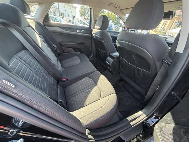2026 Kia K5 LXS FWD