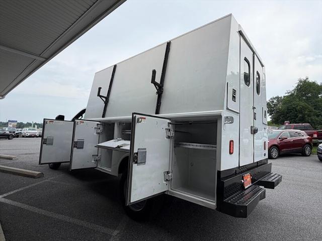 2017 Ford F-550 Unknown