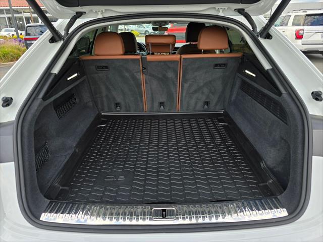 2022 Audi Q8 Premium Plus 55 TFSI quattro Tiptronic
