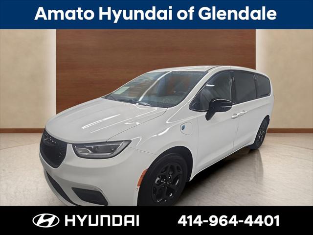 2024 Chrysler Pacifica Hybrid S Appearance Pkg for sale in Milwaukee, WI