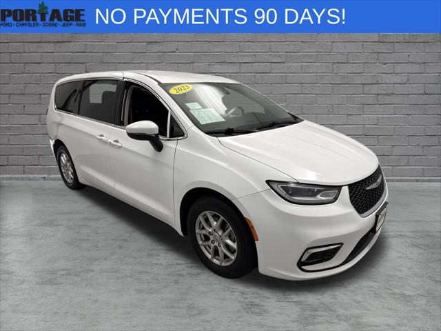 2023 Chrysler Pacifica Touring L for sale in Portage, WI