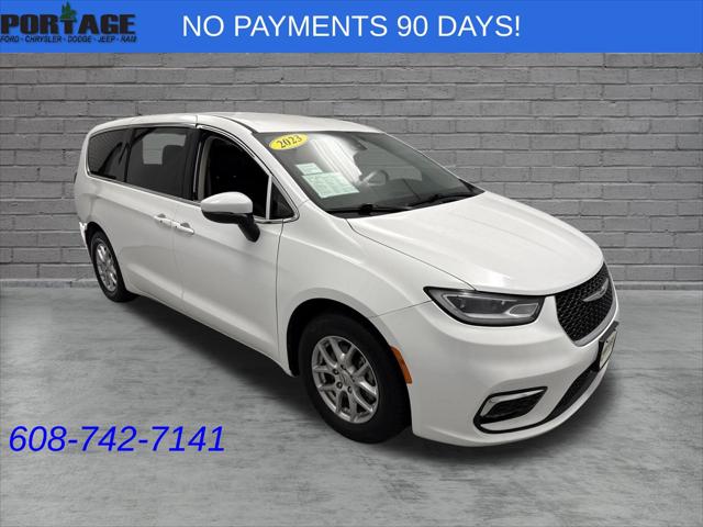2023 Chrysler Pacifica Touring L for sale in Portage, WI