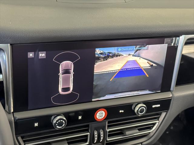 2026 Porsche Macan Unknown