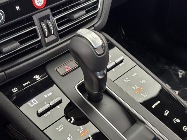 2026 Porsche Macan Unknown
