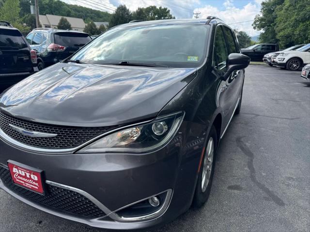 2020 Chrysler Pacifica Touring L for sale in Springfield, VT