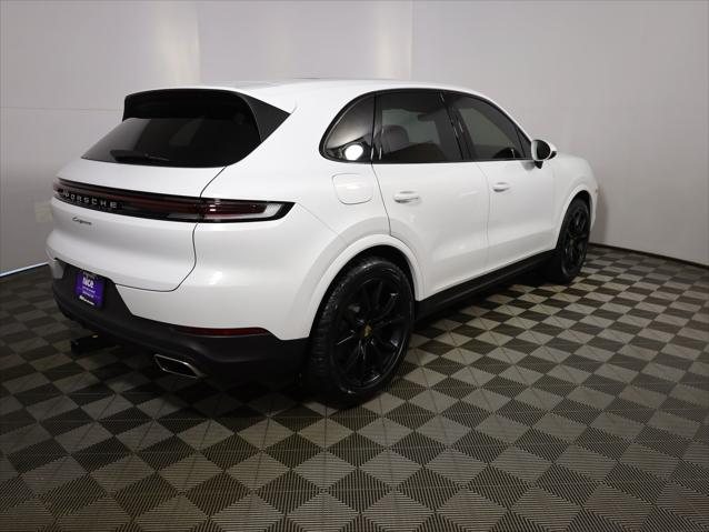 2024 Porsche Cayenne Base