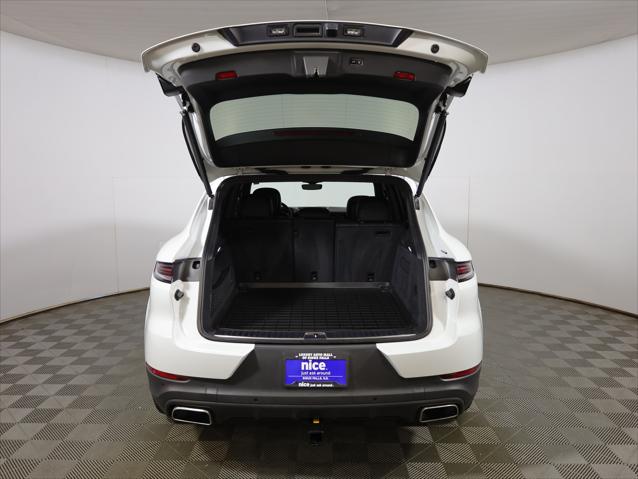 2024 Porsche Cayenne Base