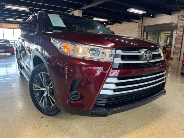 2017 Toyota Highlander LE for sale in Oklahoma City, OK