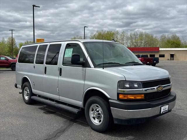 2025 Chevrolet Express Passenger RWD 2500 Regular Wheelbase LT for sale in Mauston, WI