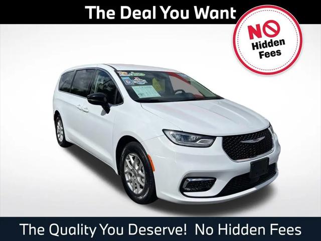 2024 Chrysler Pacifica Touring L for sale in Orlando, FL