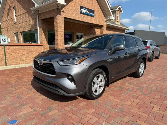 2021 Toyota Highlander Hybrid LE for sale in Brighton, MI