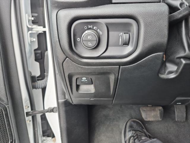 2023 Ram 1500 Big Horn Crew Cab 4x4 57 Box