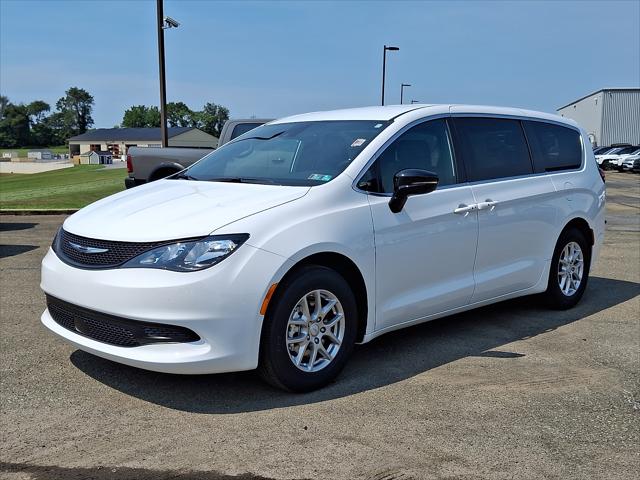 2027 Chrysler Pacifica LX