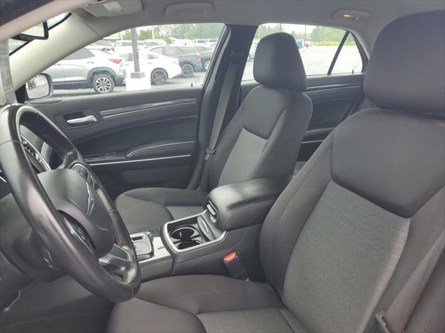 2021 Chrysler 300 Touring