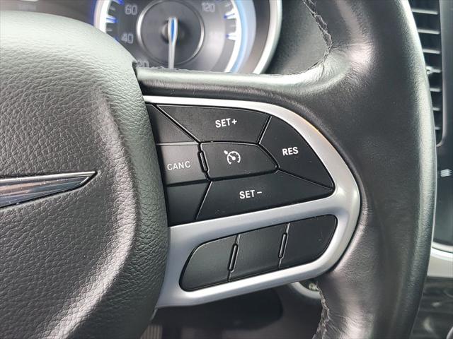2021 Chrysler 300 Touring