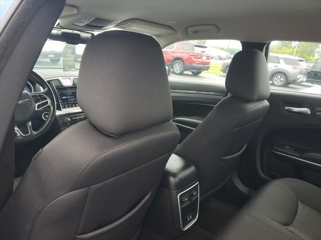 2021 Chrysler 300 Touring