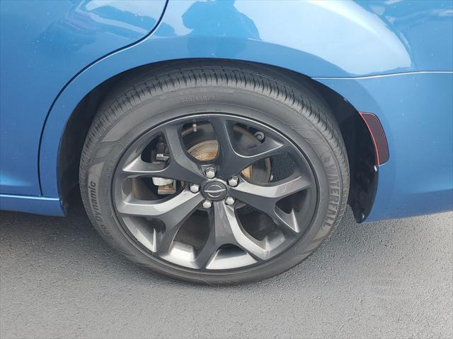 2021 Chrysler 300 Touring