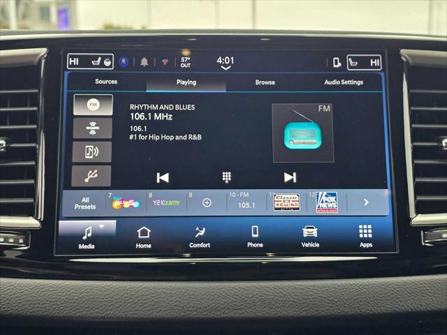 2025 Chrysler Pacifica Select