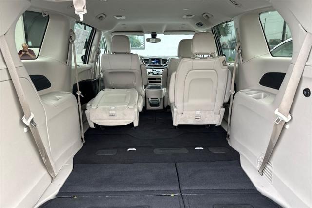 2021 Chrysler Voyager LXI