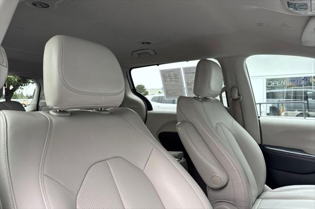 2021 Chrysler Voyager LXI