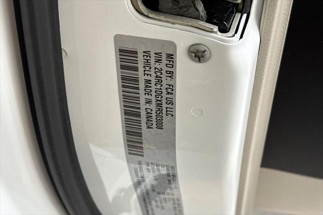 2021 Chrysler Voyager LXI