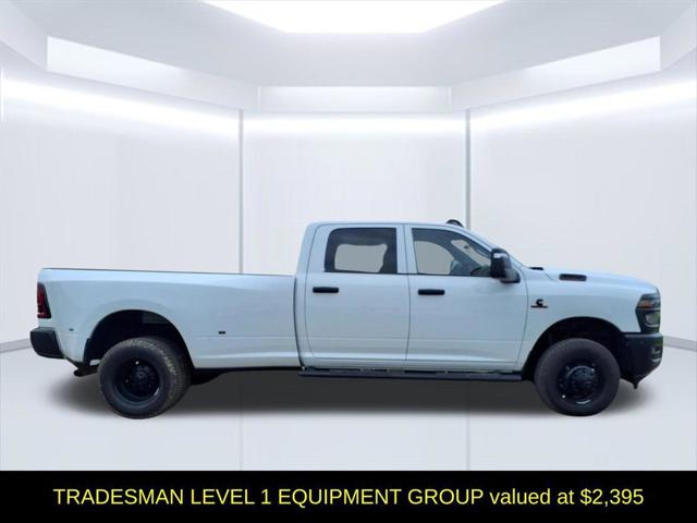 2026 RAM Ram 3500 RAM 3500 TRADESMAN CREW CAB 4X4 8 BOX