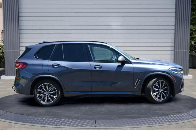 2021 BMW X5 M50i