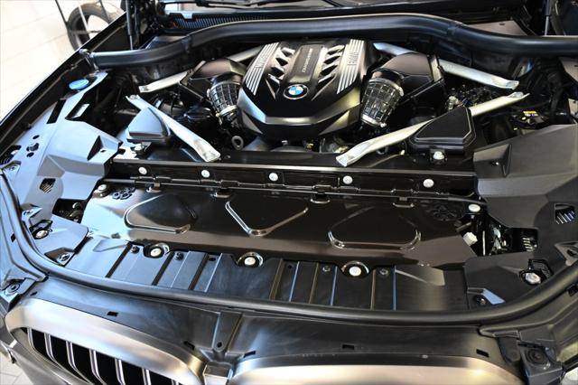 2021 BMW X5 M50i