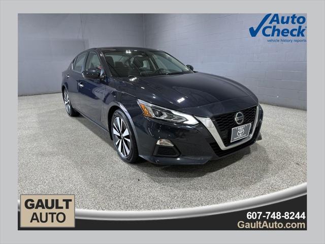 2022 Nissan Altima SV FWD for sale in Endicott, NY