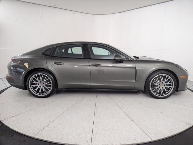 2026 Porsche Panamera E-Hybrid 4