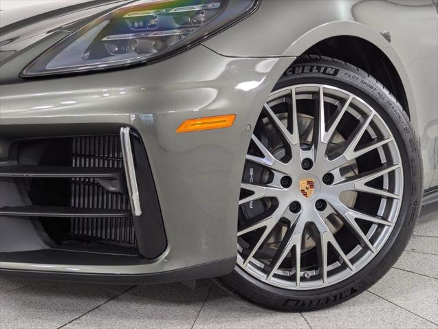 2026 Porsche Panamera E-Hybrid 4