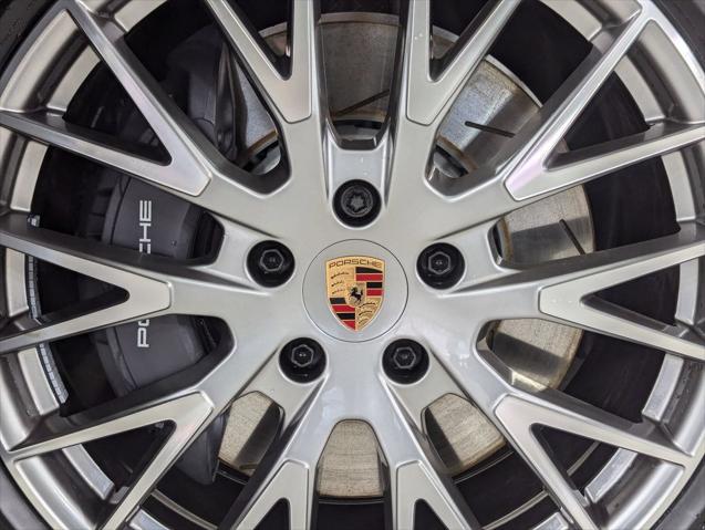 2026 Porsche Panamera E-Hybrid 4