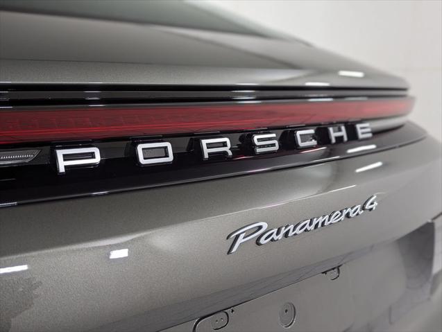 2026 Porsche Panamera E-Hybrid 4
