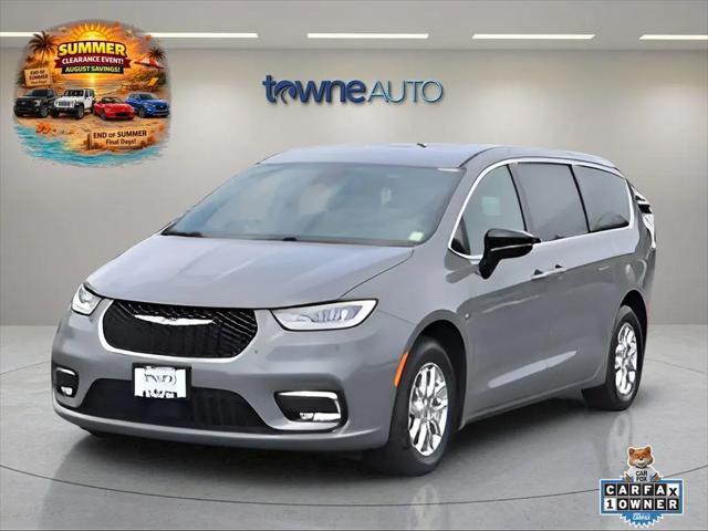 2025 Chrysler Pacifica Select for sale in North Collins, NY