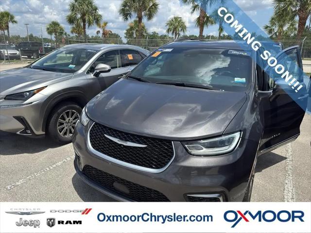 2021 Chrysler Pacifica Pinnacle AWD for sale in Louisville, KY