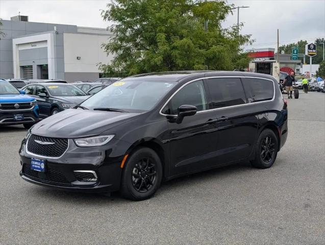 2023 Chrysler Pacifica Touring L for sale in Medford, MA