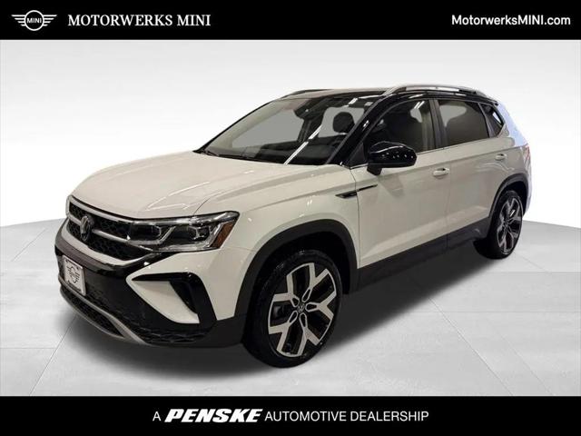 2023 Volkswagen Taos 1.5T SEL for sale in Golden Valley, MN
