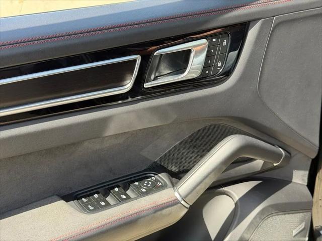 2023 Porsche Cayenne GTS