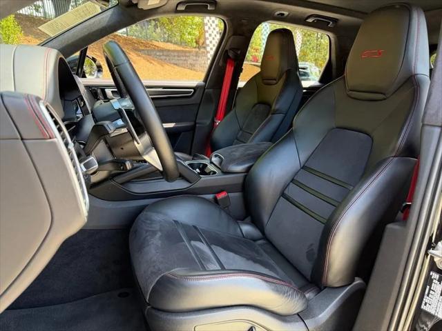2023 Porsche Cayenne GTS